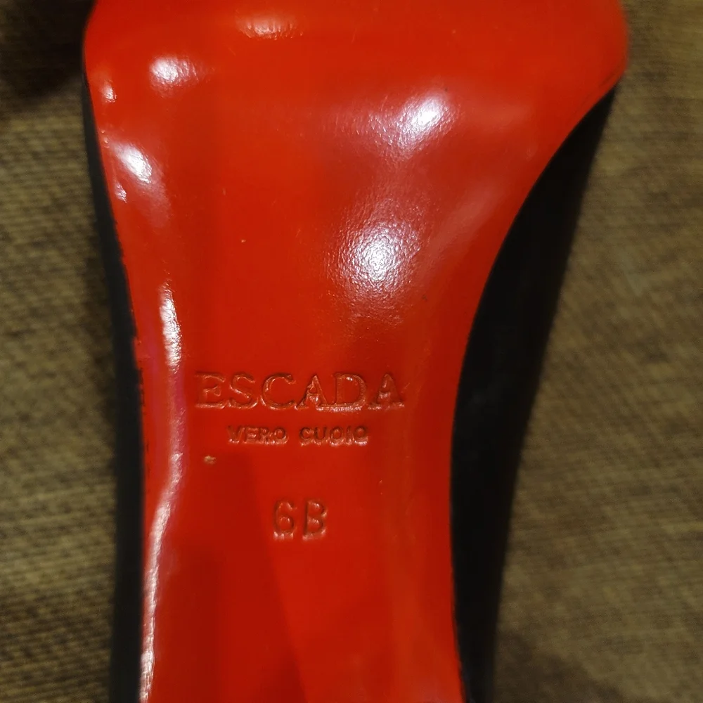 Escada Black and Red Square Toed Heels size 6B - Picture 9 of 9
